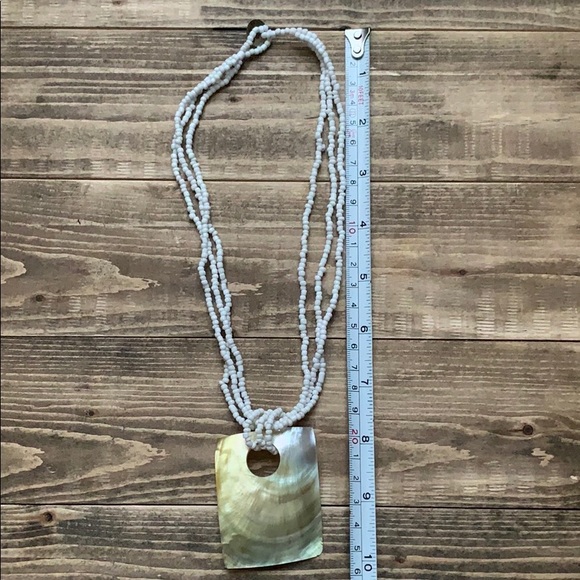 Shell Necklace - Picture 4 of 5